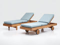 Tumbonas de madera 200x72x90 cm - Madera natural y azul claro - Juego de 2 unidades con respaldo reclinable y ruedas