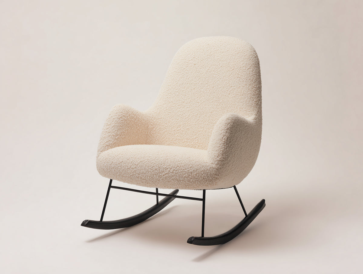 Mecedora tapizada 78x90x98 cm - beige y negro - respaldo alto envolvente con reposabrazos y patines curvos - diseño moderno para salón y dormitorio